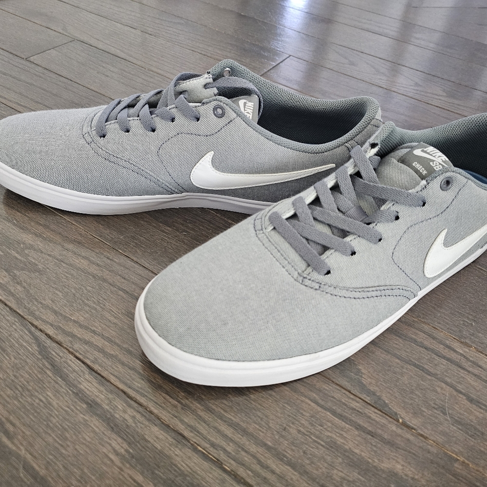 NEW Men's Nike SB Fashion Shoes Size 14 M